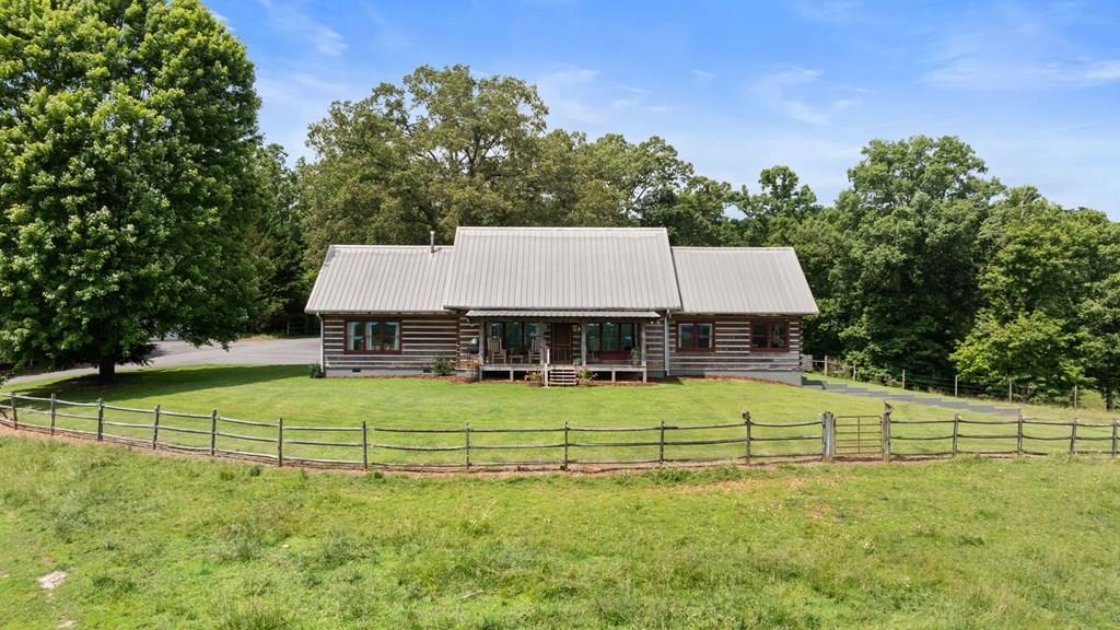 Warne, North Carolina, 28909, United States, 3 Bedrooms Bedrooms, ,3 BathroomsBathrooms,Residential,Active,1858681