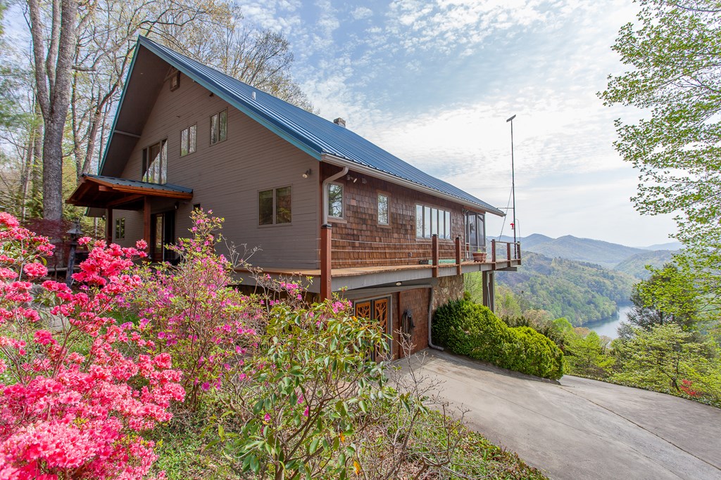 369 Deals Gap Road, ROBBINSVILLE, North Carolina image 12