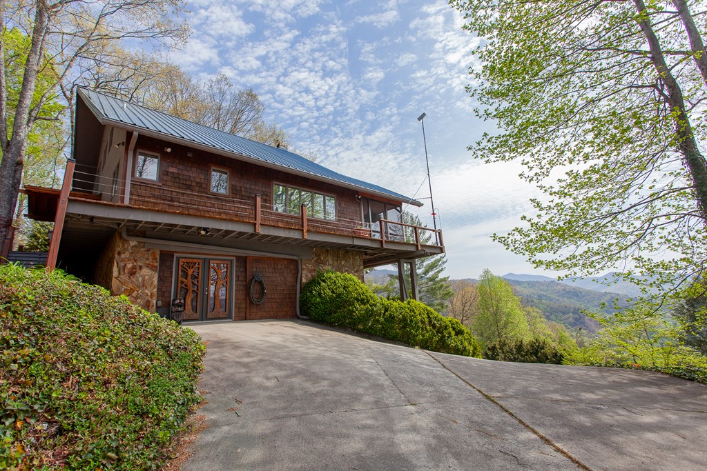 369 Deals Gap Road, ROBBINSVILLE, North Carolina image 16