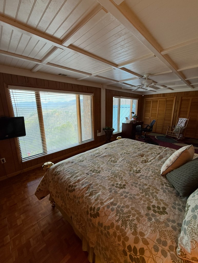 369 Deals Gap Road, ROBBINSVILLE, North Carolina image 43