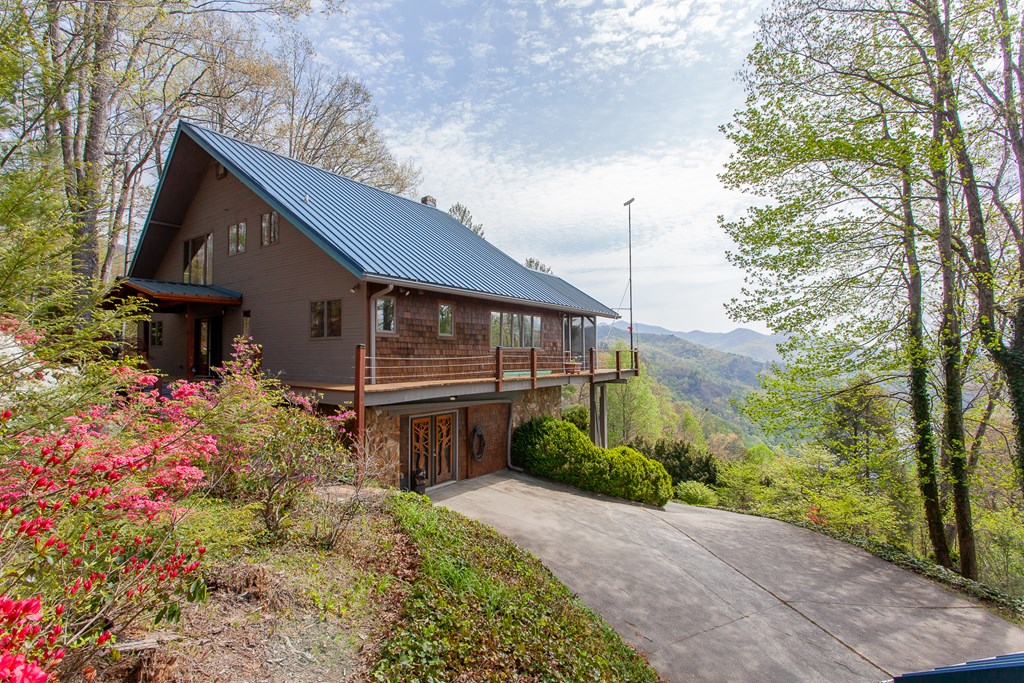369 Deals Gap Road, ROBBINSVILLE, North Carolina image 23