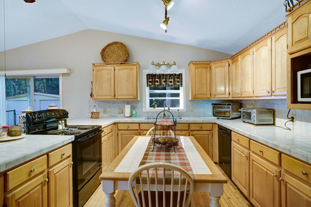 557 Hidden Pines Court, HIAWASSEE, Georgia image 13