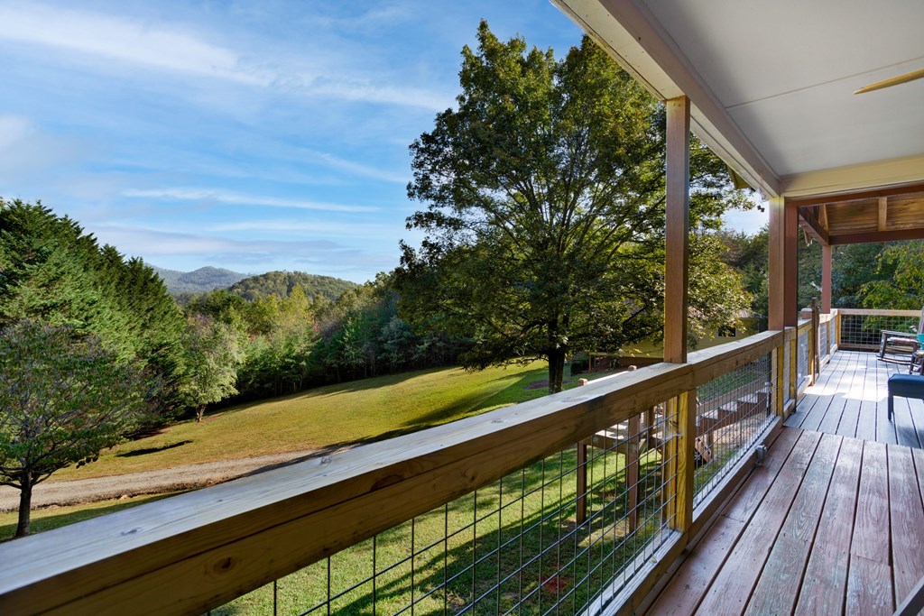 557 Hidden Pines Court, HIAWASSEE, Georgia image 9