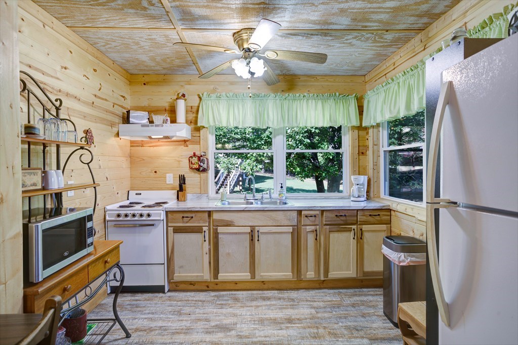557 Hidden Pines Court, HIAWASSEE, Georgia image 49