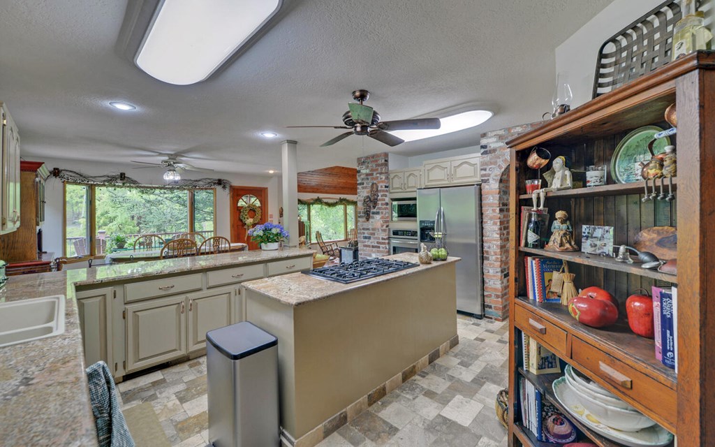 186 Fairhaven Drive, ANDREWS, North Carolina image 14