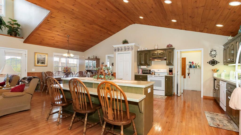 372 Hillside Drive, WARNE, New York image 17