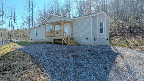 Homes For Sale - 301 Loganberry Ln<br/> HAYESVILLE, NC 28904