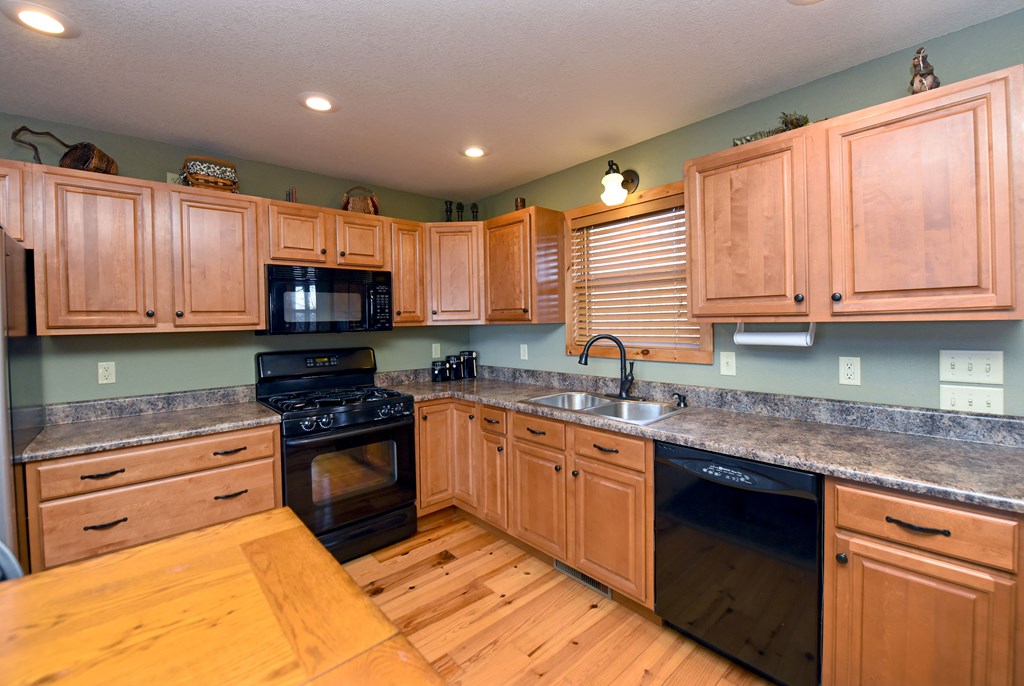 1670 Timberwood Drive, MARBLE, North Carolina image 14