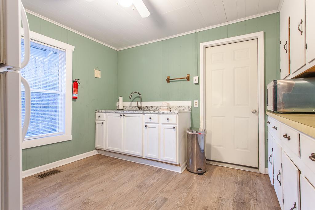 12730 Hwy 19 W, BRYSON CITY, North Carolina image 22