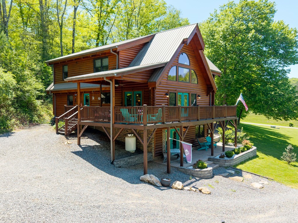 560 Butterball Boulevard - Photo 2