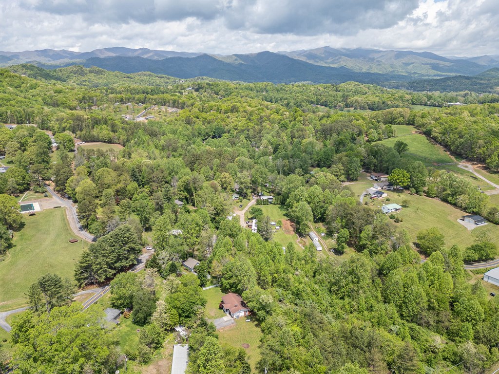 255 Truett Camp Road, HAYESVILLE, North Carolina image 41