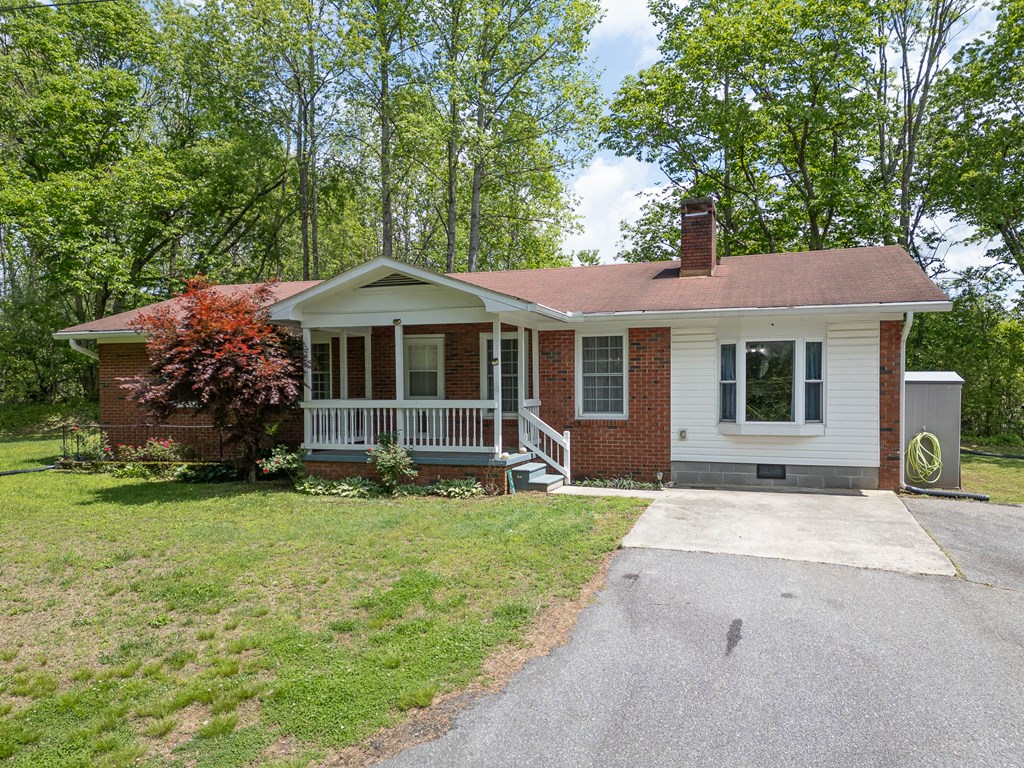 255 Truett Camp Road, HAYESVILLE, North Carolina image 2