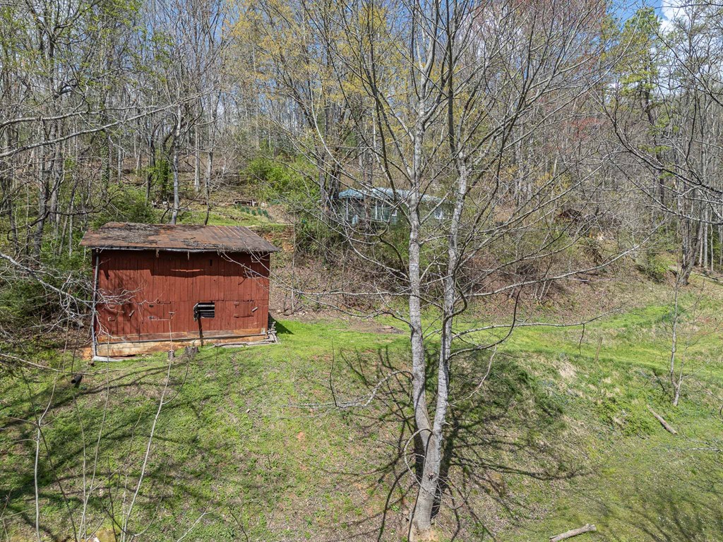 211 Gregory Hollow Road, ROBBINSVILLE, North Carolina image 44