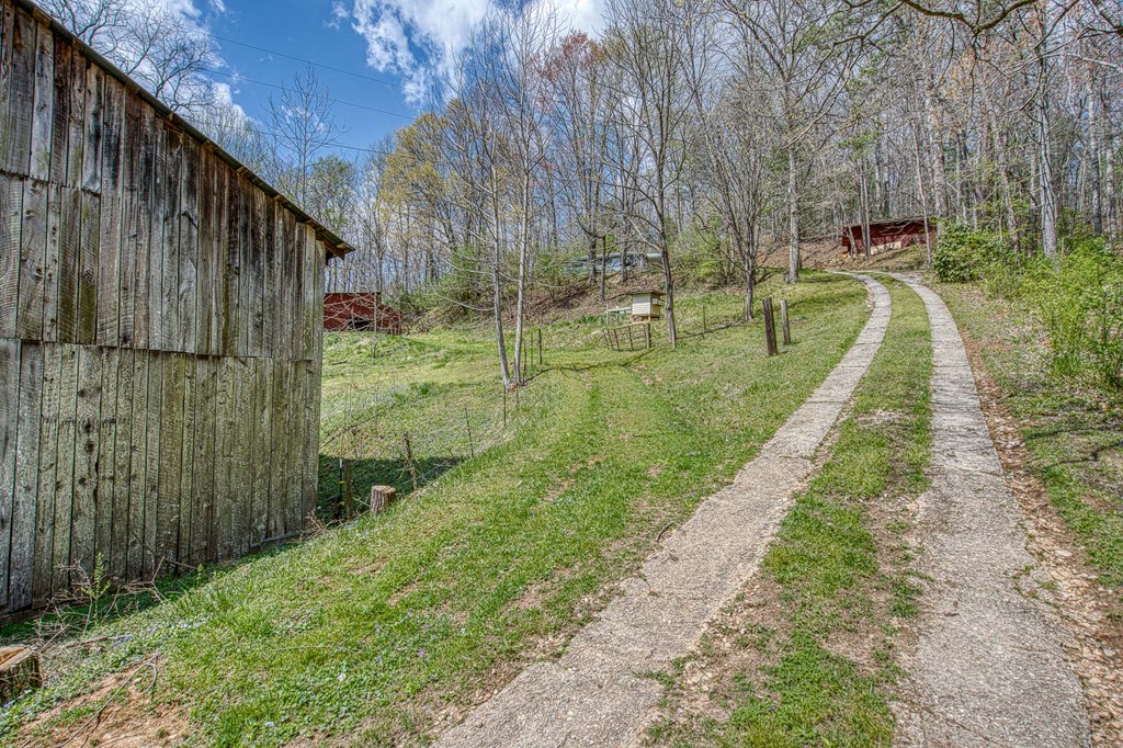 211 Gregory Hollow Road, ROBBINSVILLE, North Carolina image 48