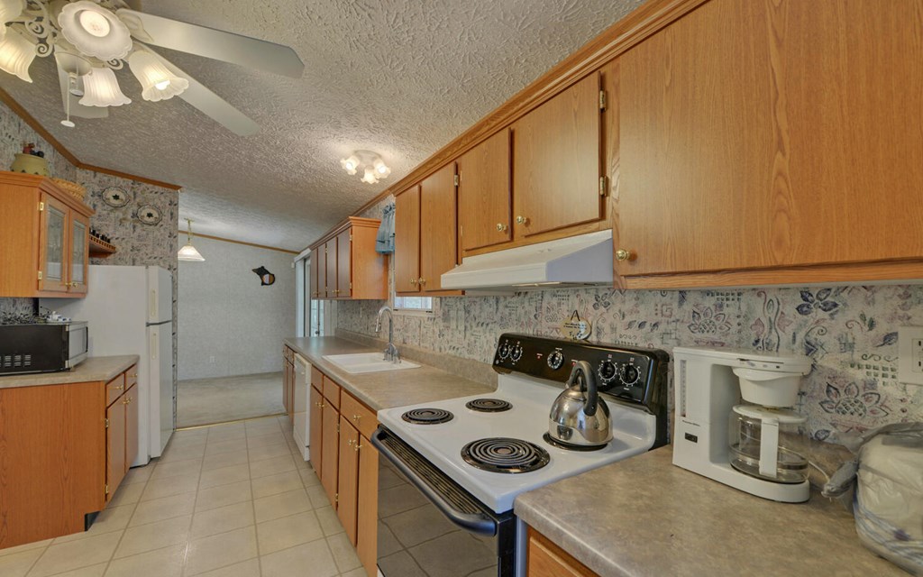 447 Johnsonville Rd, MURPHY, North Carolina image 13