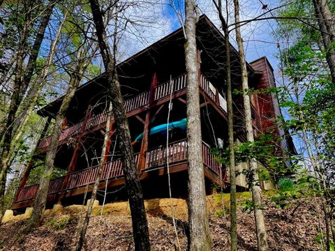 Homes For Sale - 483 Vineyard Creek Way<br/> MURPHY, NC 28906