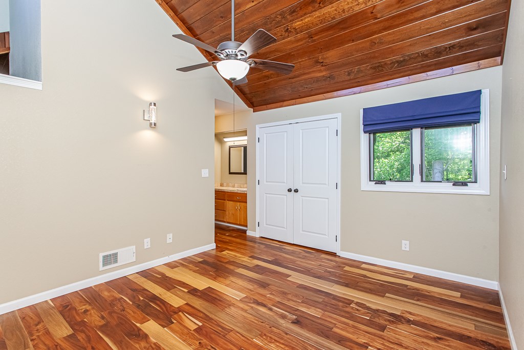500 Marina Rd #E2, MURPHY, North Carolina image 28