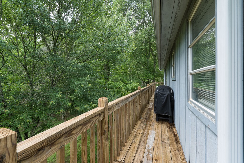 329 Chalet Cir, MURPHY, North Carolina image 9