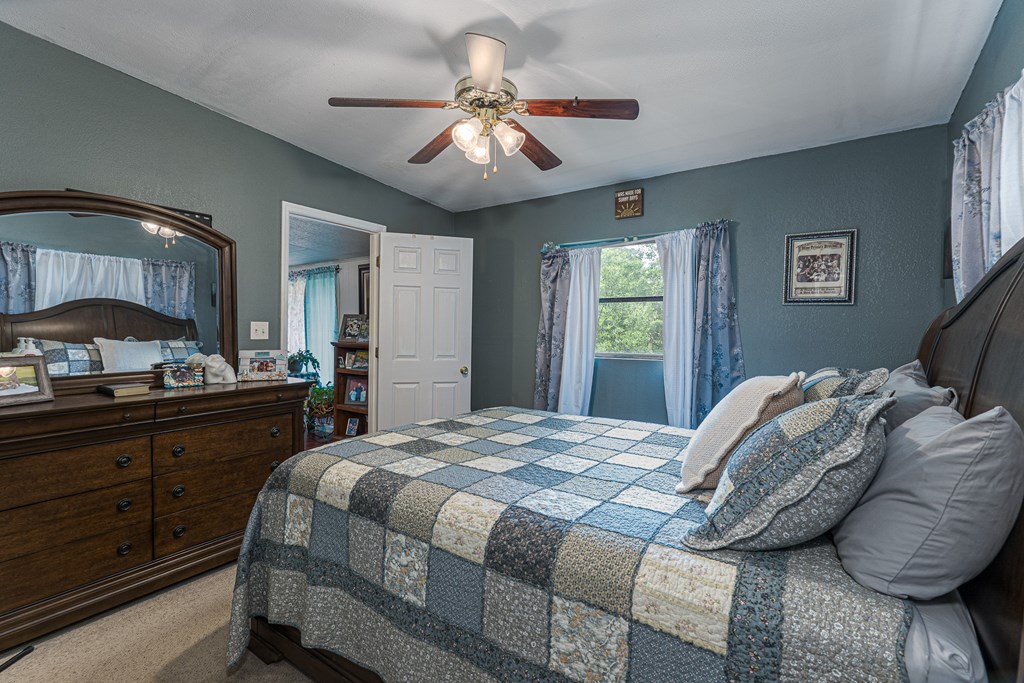 329 Chalet Cir, MURPHY, North Carolina image 24