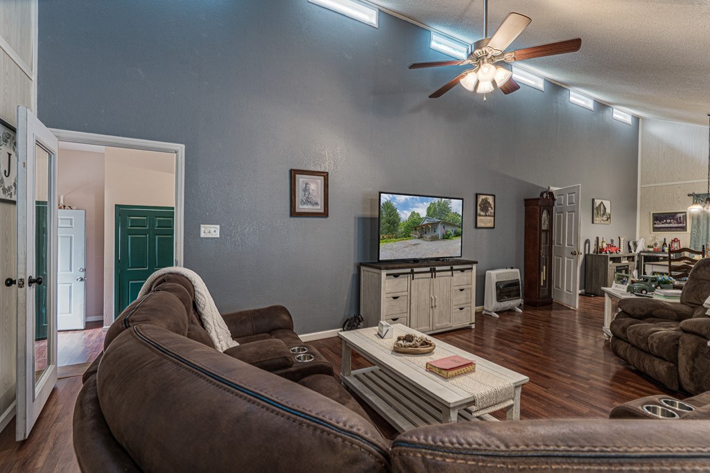 329 Chalet Cir, MURPHY, North Carolina image 27