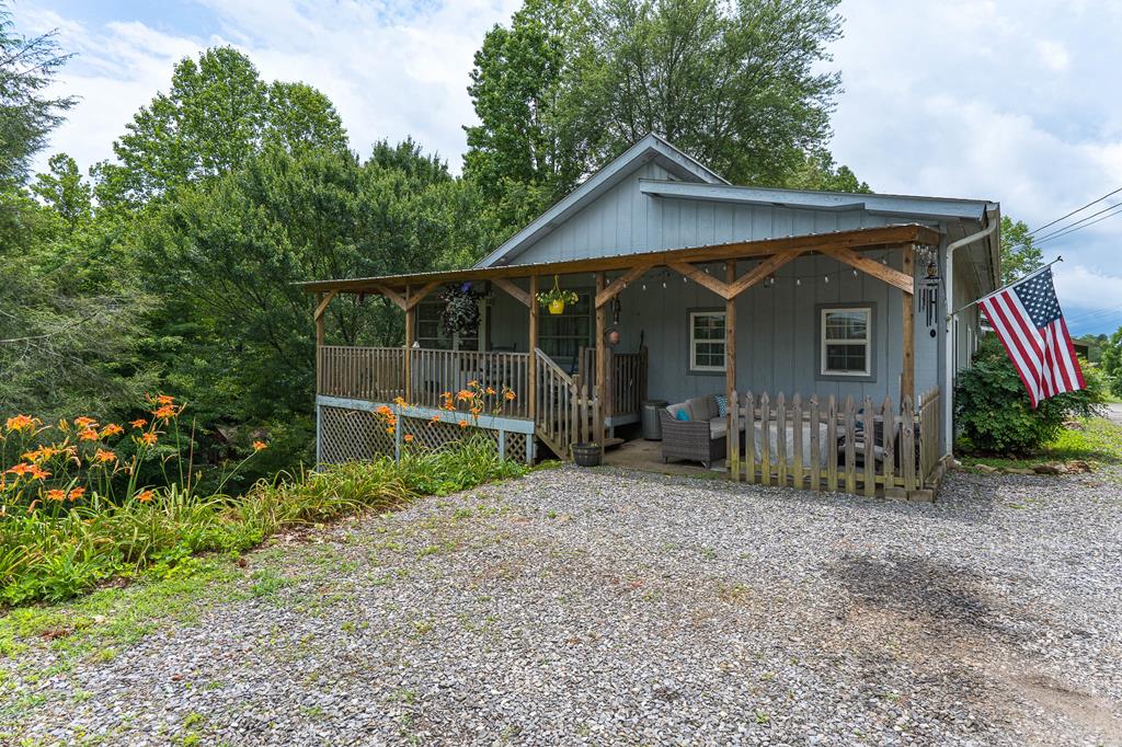 329 Chalet Cir, MURPHY, North Carolina image 1