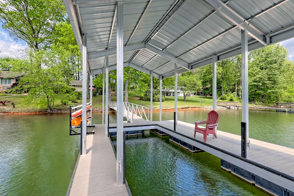1204 Dogwood Trail, HIAWASSEE, Georgia image 2