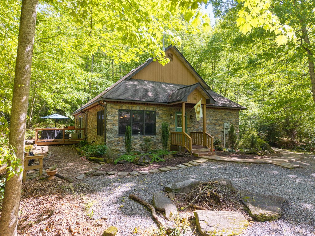 255 Stoney Brook Trail