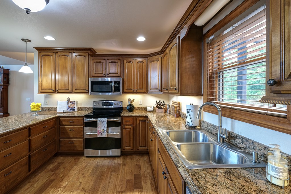 1311 Daylily Drive, MARBLE, North Carolina image 12