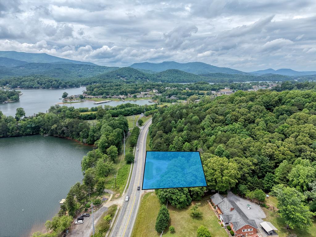 Photo 1 of 17 — 900 S Main Street, HIAWASSEE, GA 30546