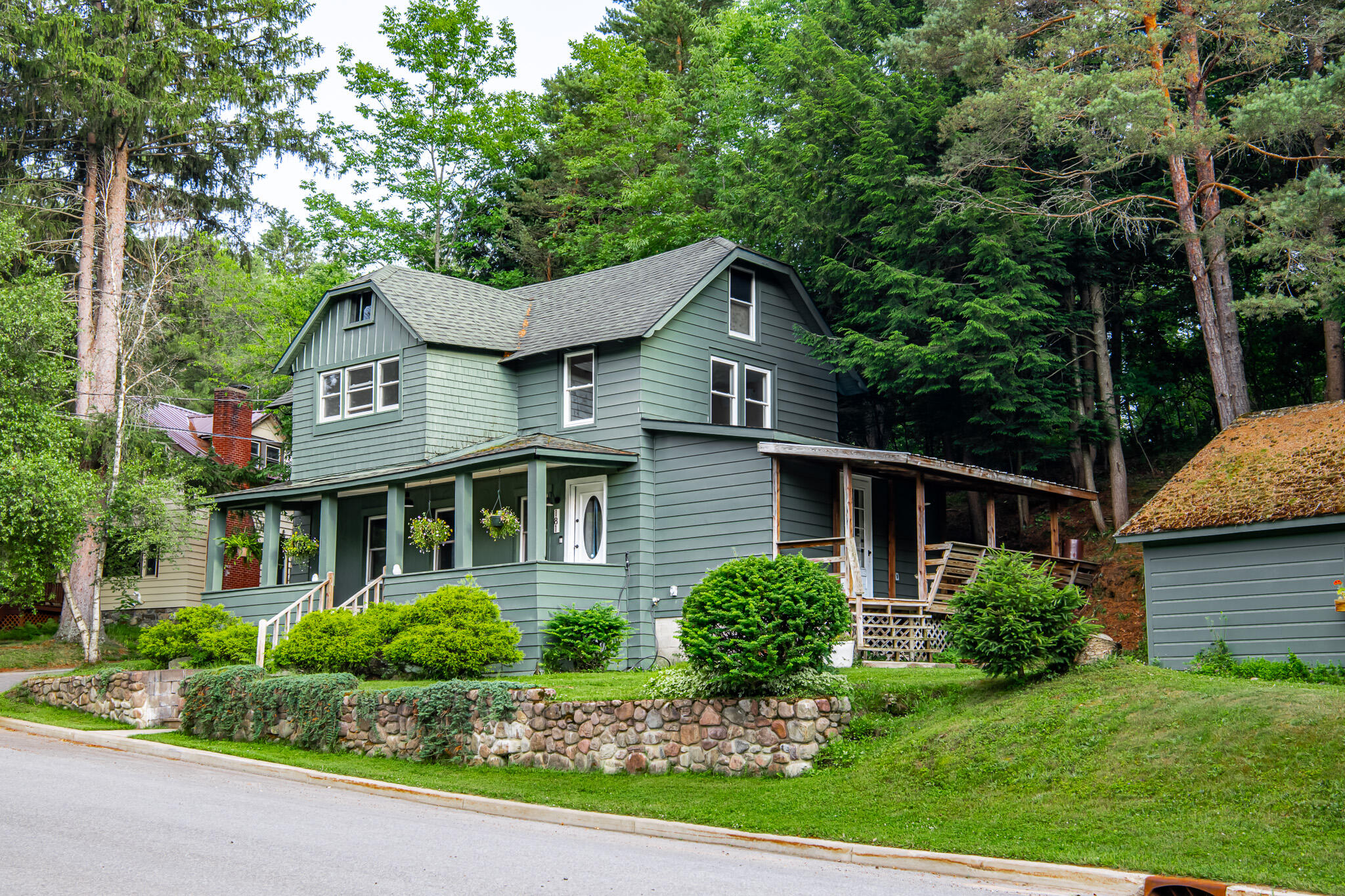 181 Lake Street