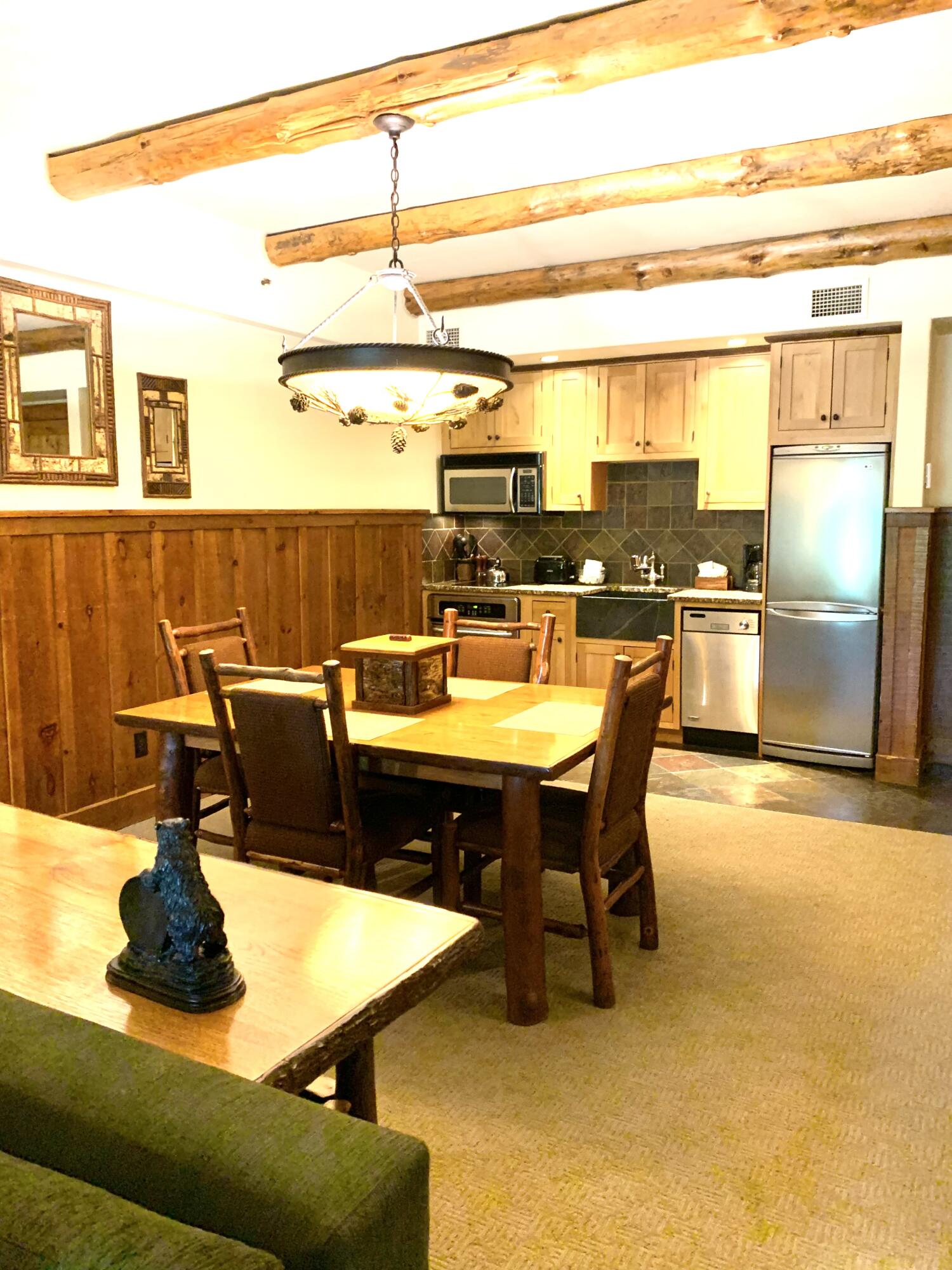 7 Whiteface Inn Ln 226