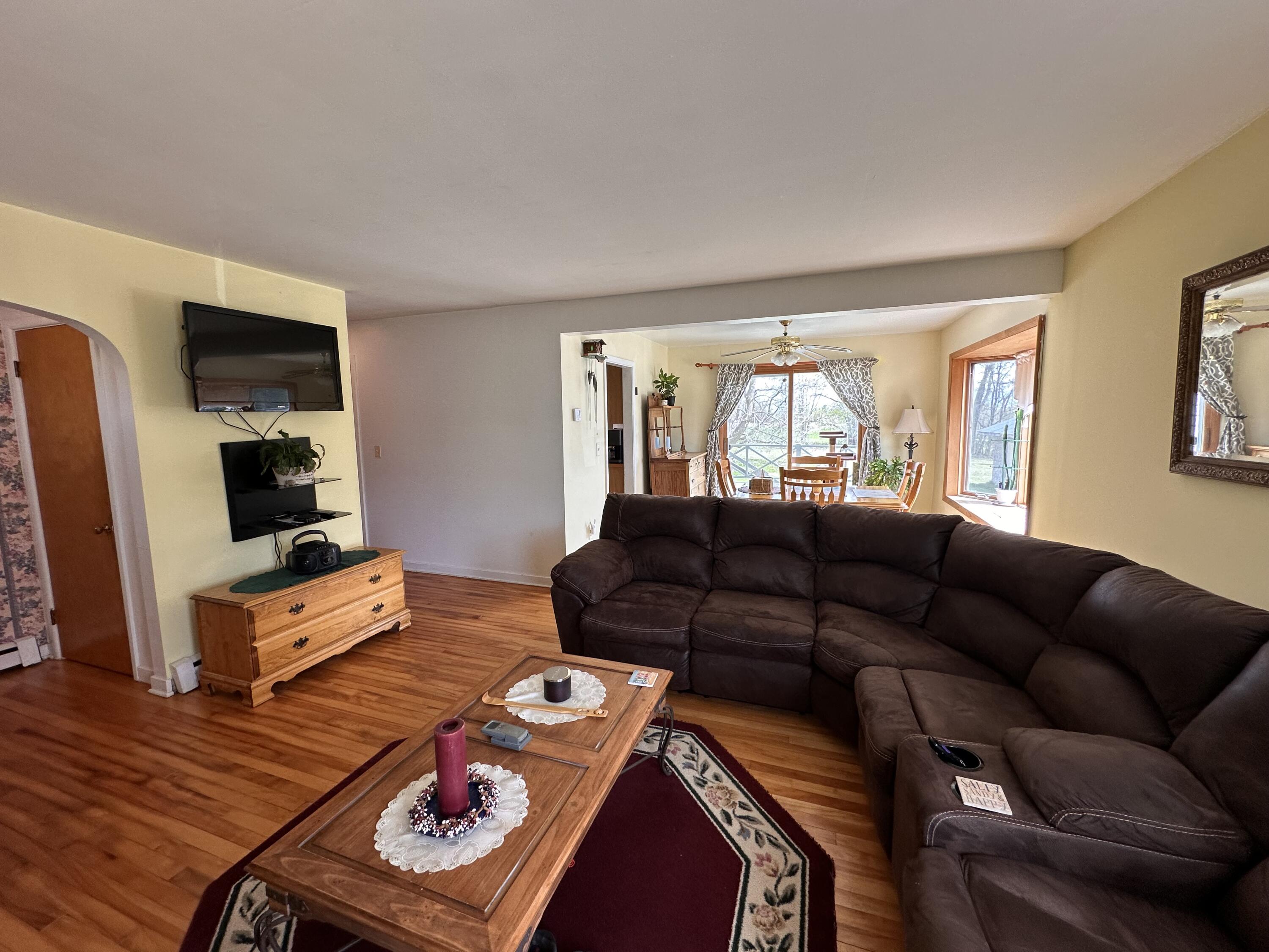 677 Prospect Street, Champlain, New York image 7