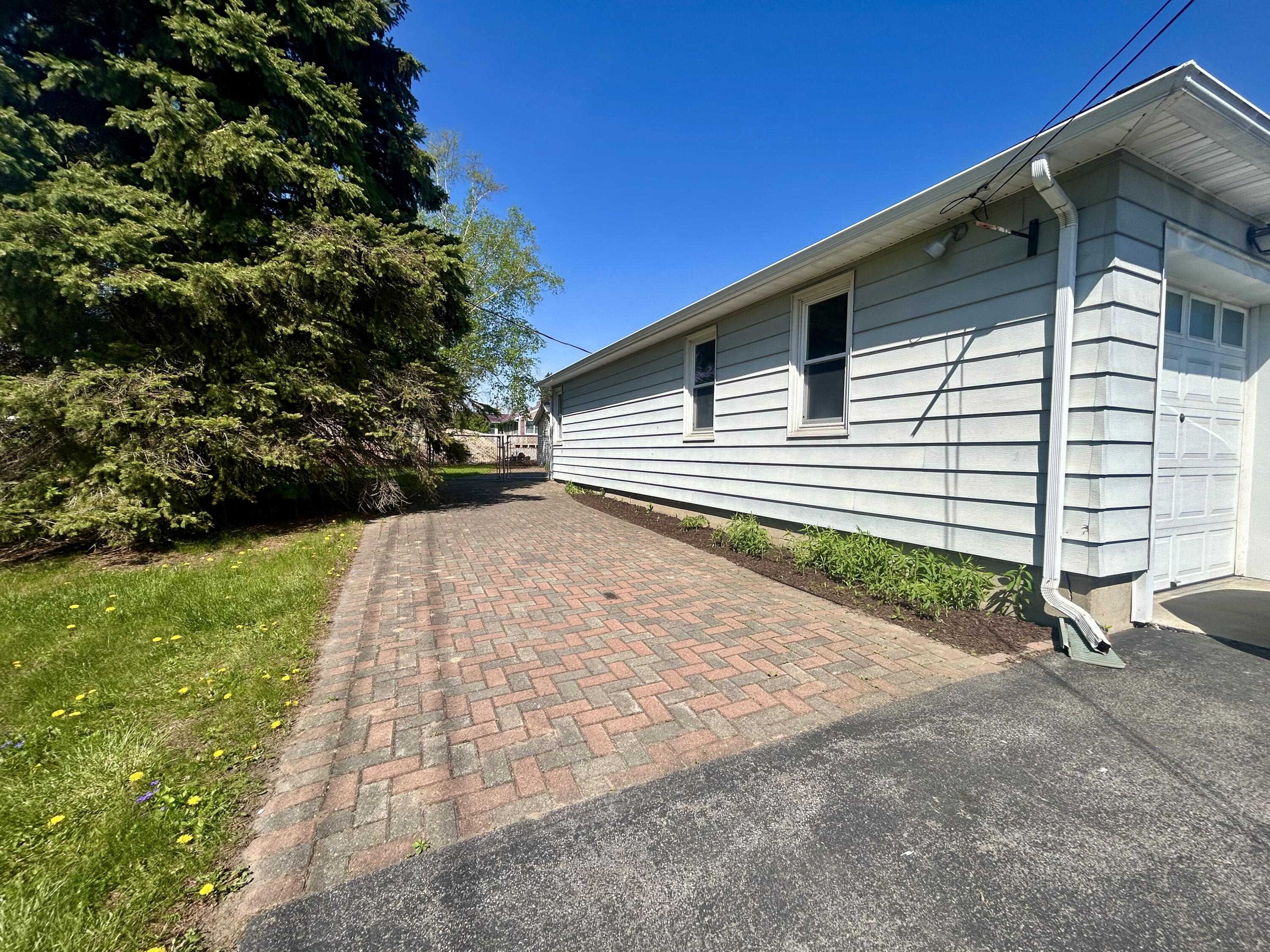 119 Prospect Avenue, Plattsburgh, New York image 42
