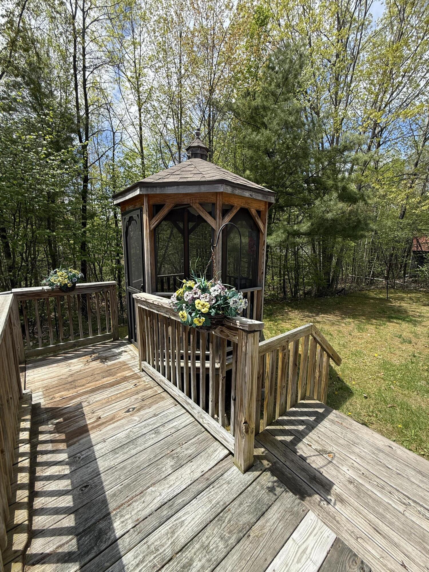 12 Foxfire Drive, Plattsburgh, New York image 32