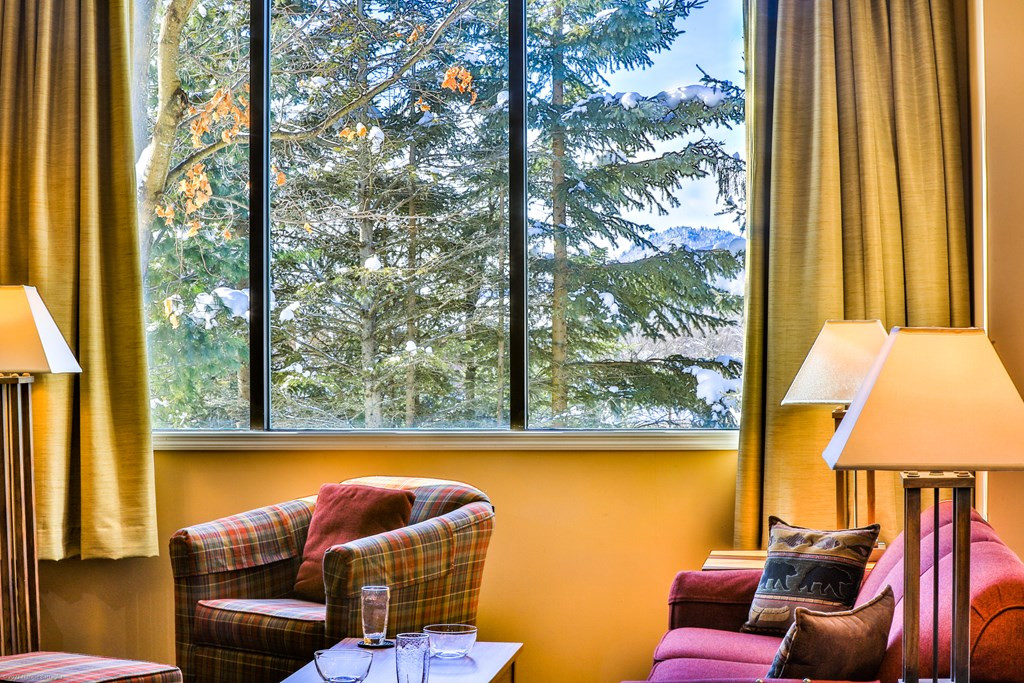 101 Morningside Drive BLD 8, unit 37, weeks 51 & 52