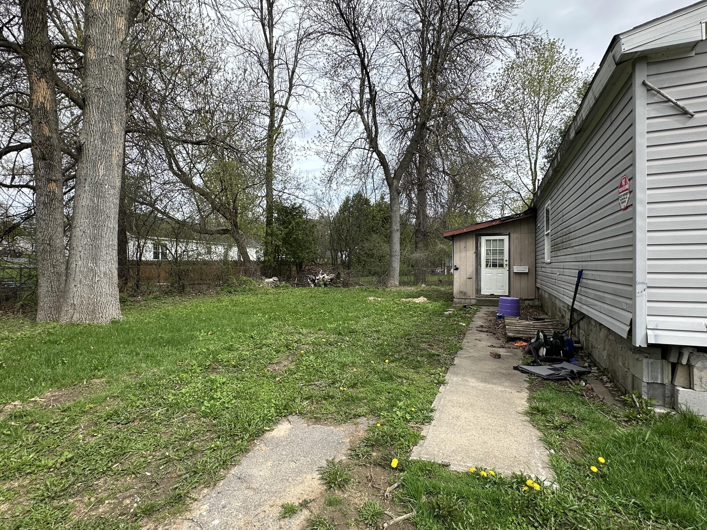8 Alford Boulevard, Plattsburgh, New York image 14