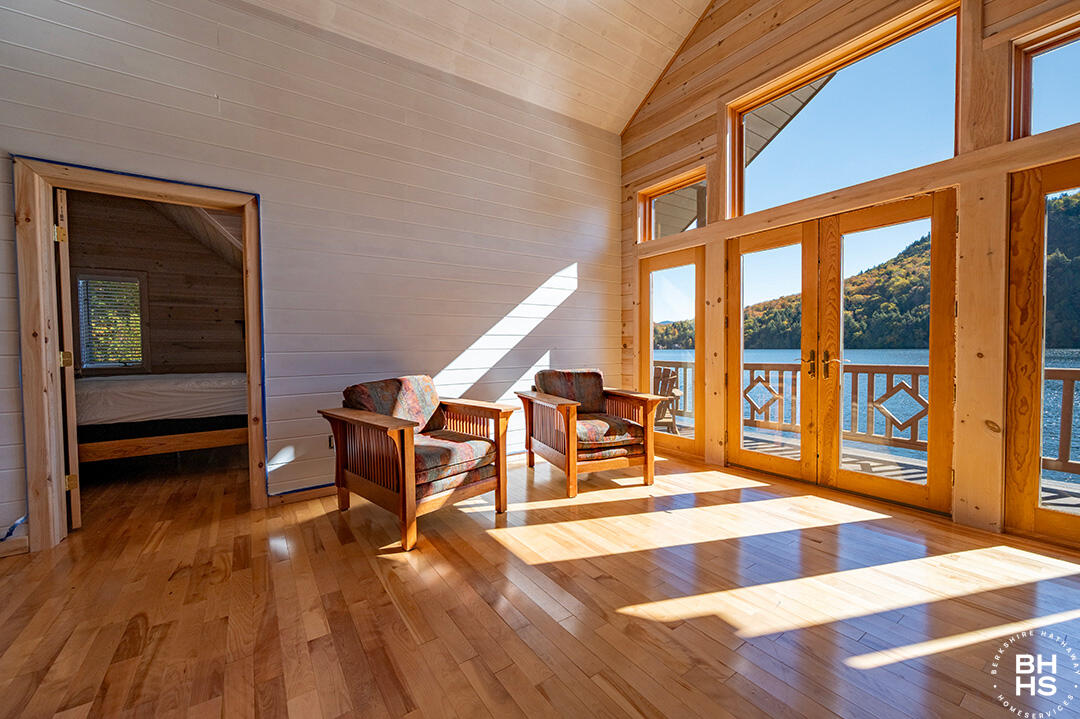 12 George & Bliss 510