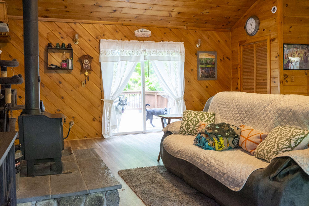 42 Oneida Lane, Jay, New York image 10