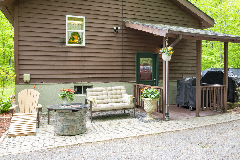 42 Oneida Lane, Jay, New York image 3