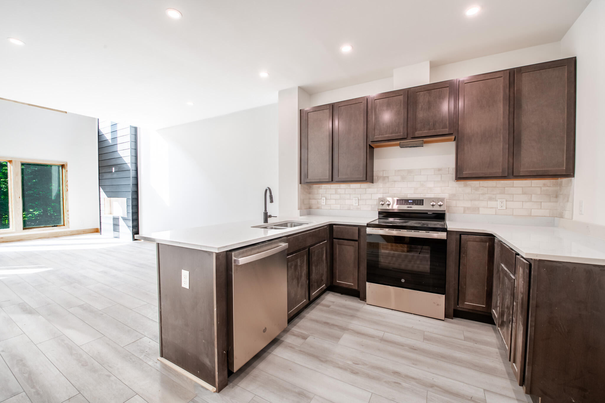 28 Bowman Lane Unit 4