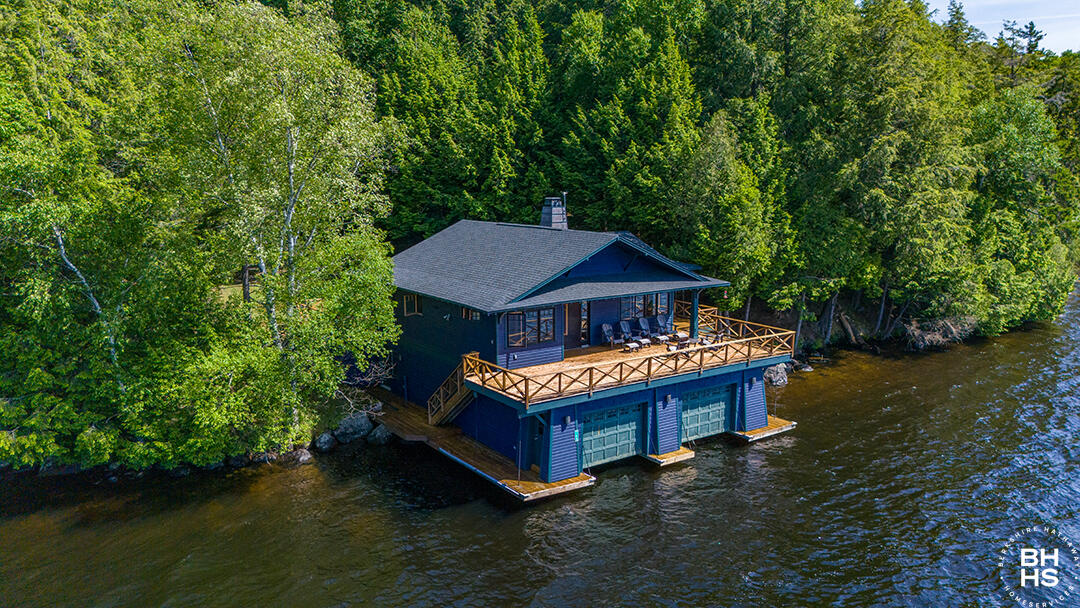 Saranac Lake, New York 12983, United States, 5 Bedrooms Bedrooms, ,3 BathroomsBathrooms,Residential,Active,160002
