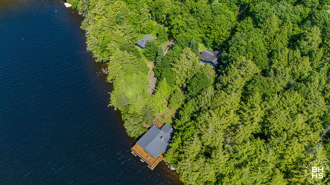 Saranac Lake, New York 12983, United States, 5 Bedrooms Bedrooms, ,3 BathroomsBathrooms,Residential,Active,160002