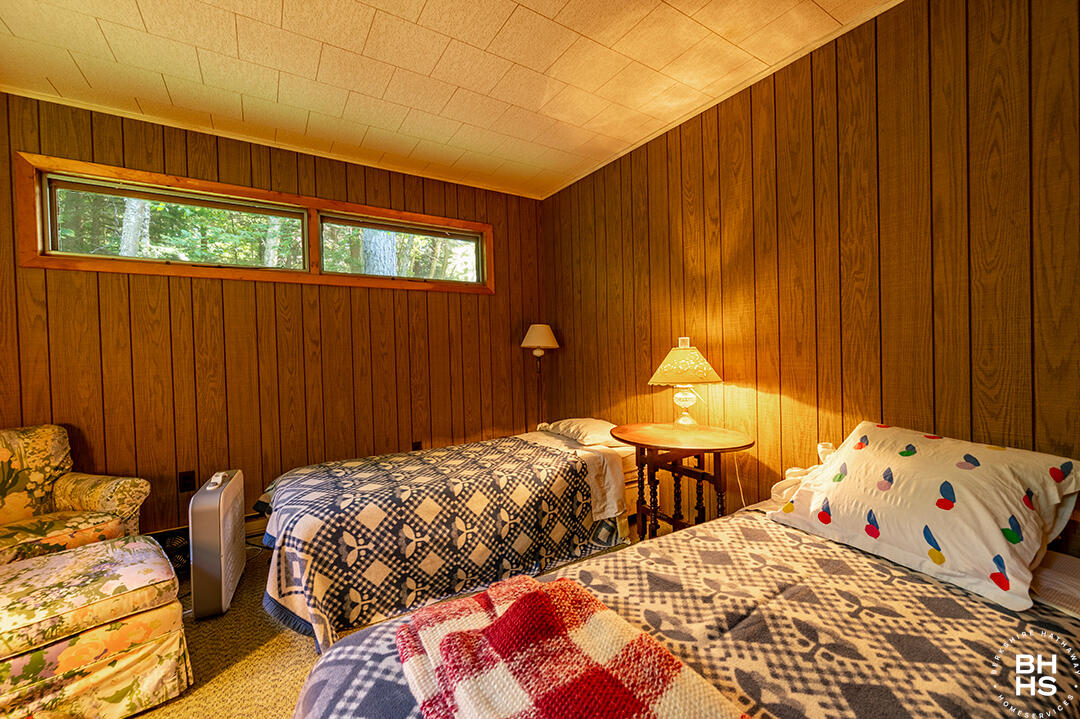 Saranac Lake, New York 12983, United States, 5 Bedrooms Bedrooms, ,3 BathroomsBathrooms,Residential,Active,160002