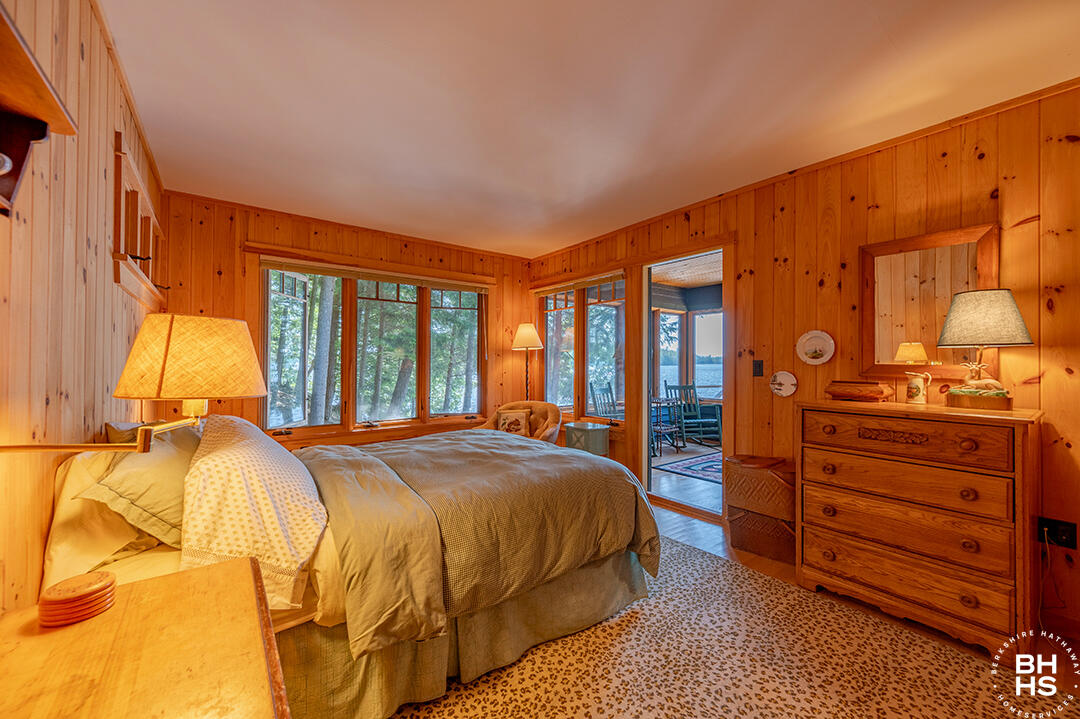 Saranac Lake, New York 12983, United States, 5 Bedrooms Bedrooms, ,3 BathroomsBathrooms,Residential,Active,160002