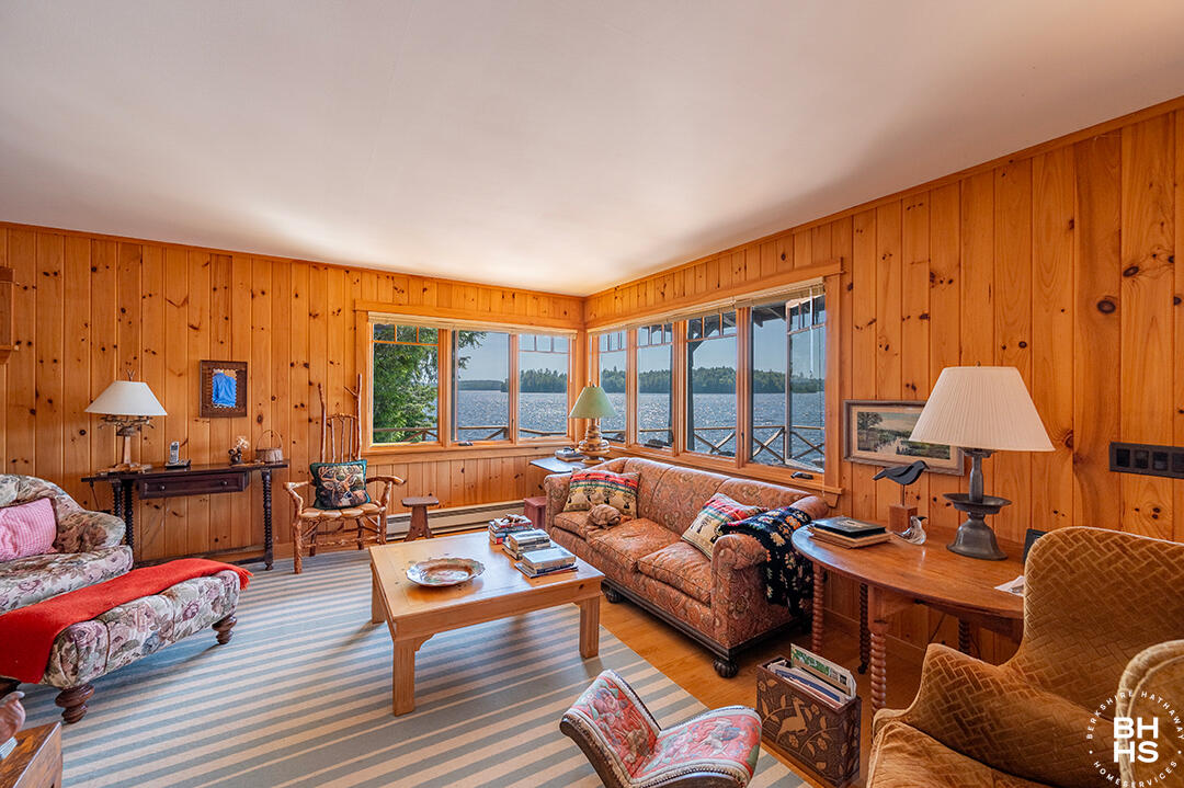 Saranac Lake, New York 12983, United States, 5 Bedrooms Bedrooms, ,3 BathroomsBathrooms,Residential,Active,160002