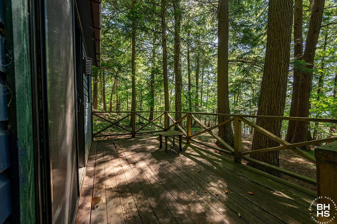 Saranac Lake, New York 12983, United States, 5 Bedrooms Bedrooms, ,3 BathroomsBathrooms,Residential,Active,160002