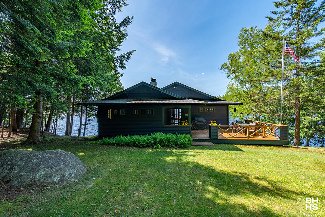 Saranac Lake, New York 12983, United States, 5 Bedrooms Bedrooms, ,3 BathroomsBathrooms,Residential,Active,160002