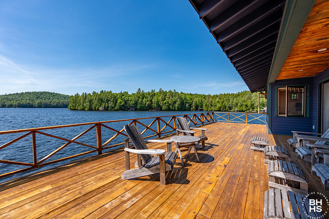 Saranac Lake, New York 12983, United States, 5 Bedrooms Bedrooms, ,3 BathroomsBathrooms,Residential,Active,160002