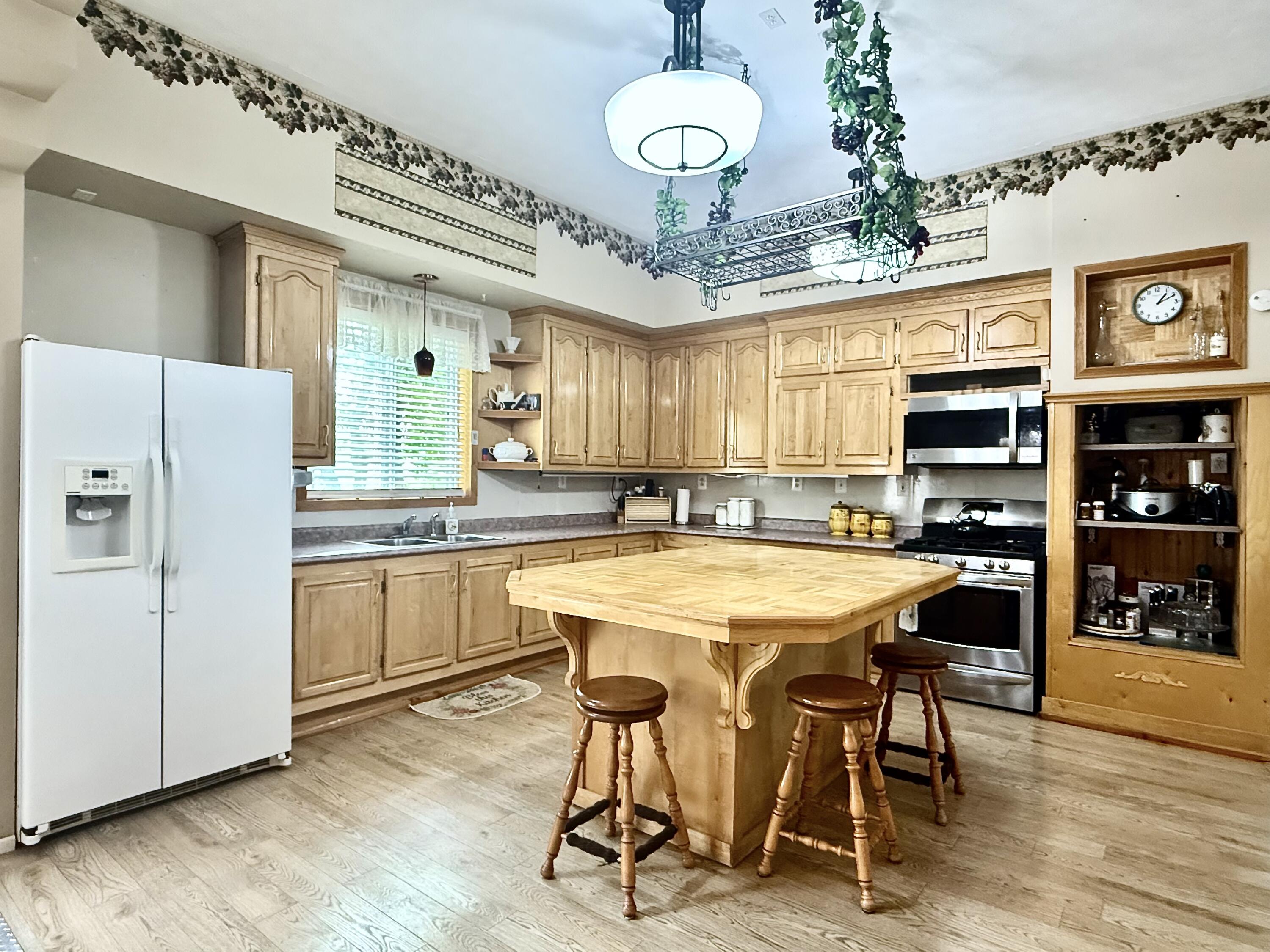 14 Hopkins Point Road