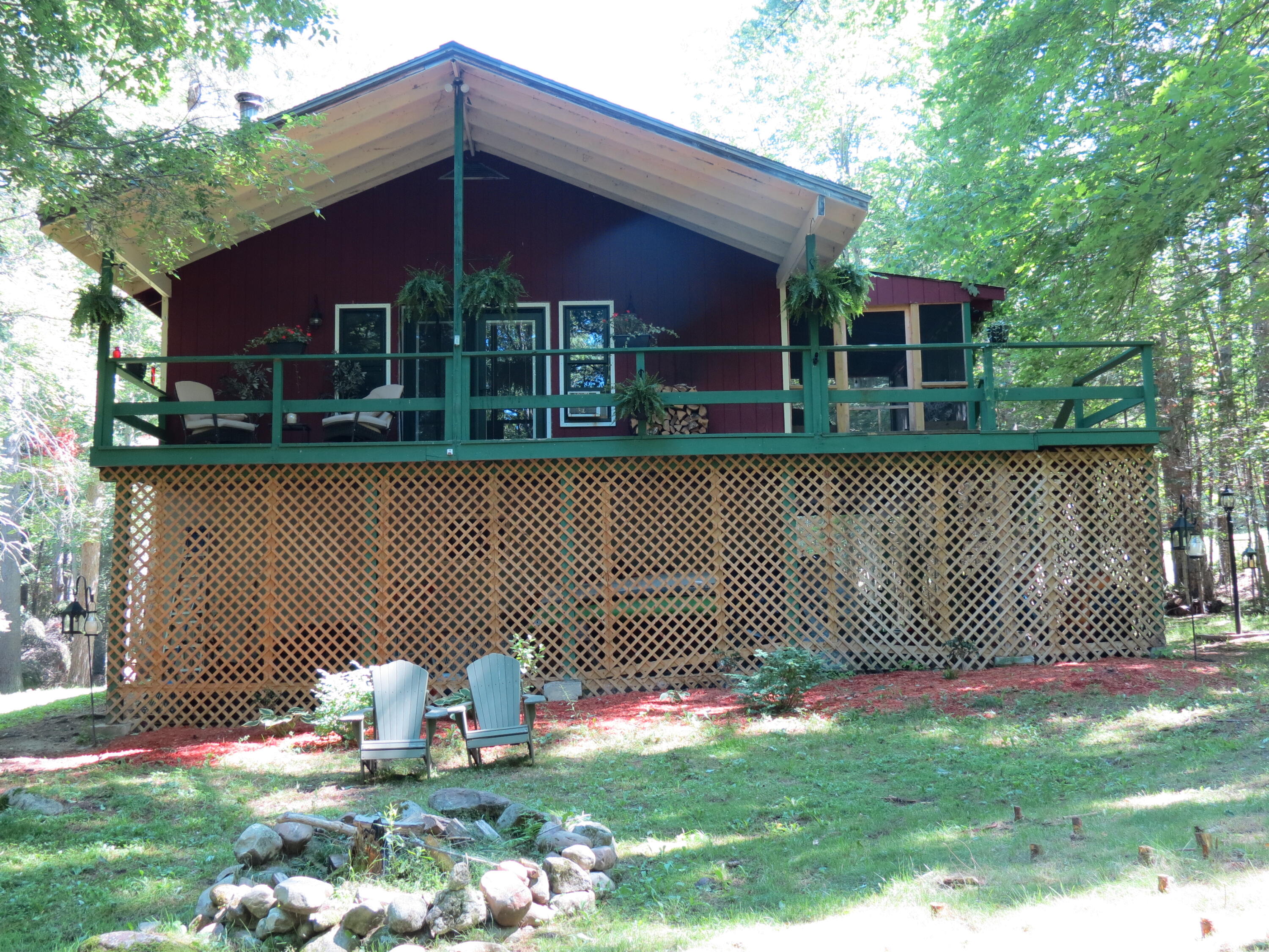 73 Forest Lane